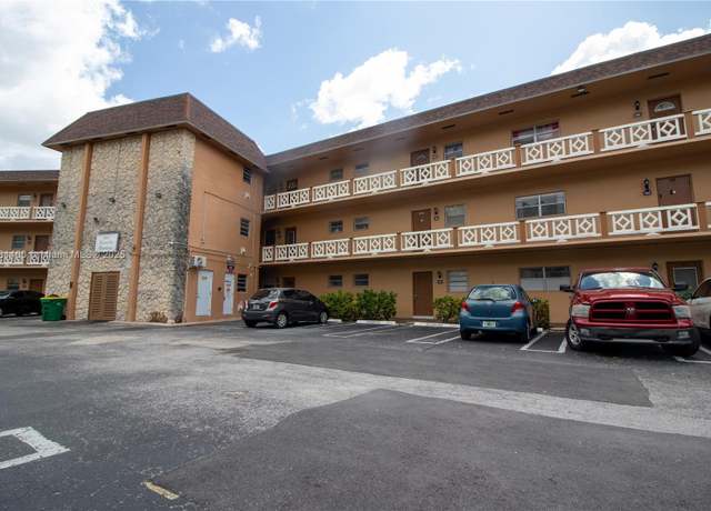 Property at 5031 W Oakland Park Blvd #309, Lauderdale Lakes, FL 33313, 2 beds, 2 baths