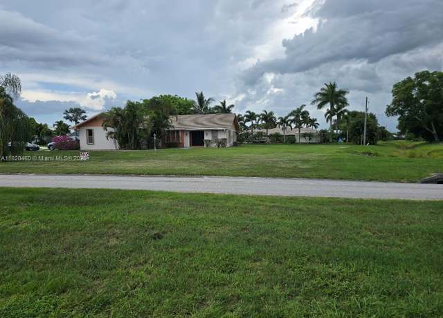 Property at 2802 SE Calvin St, Port St. Lucie, FL 34952, 2 beds, 2 baths