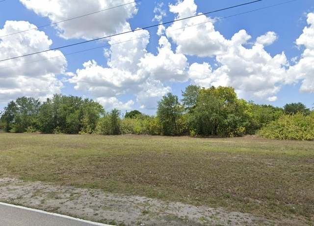 Property at 1702 NE 10th Pl, Cape Coral, FL 33909