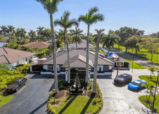 Property at 12680 SW 77th St, Miami, FL 33183, 7 beds, 6 baths