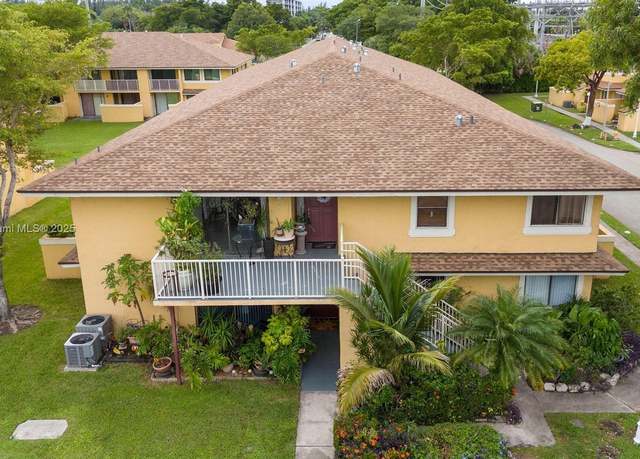 Property at 430 NW 214th St #101, Miami Gardens, FL 33169, 3 beds, 2 baths