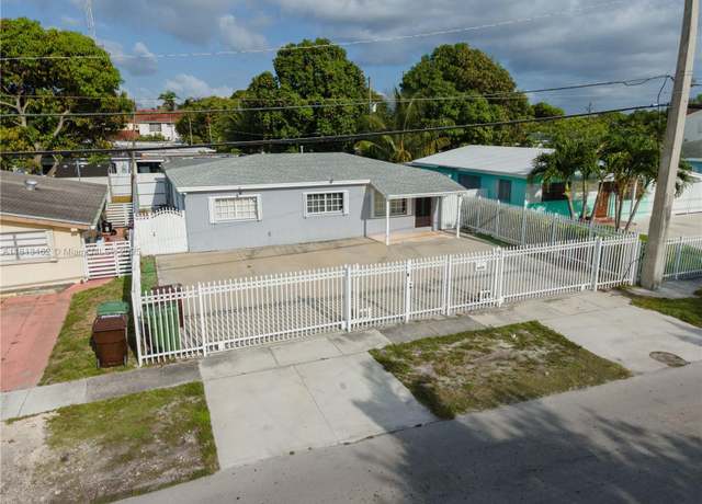 Property at 5330 E 6th Ave, Hialeah, FL 33013, 5 beds, 2 baths