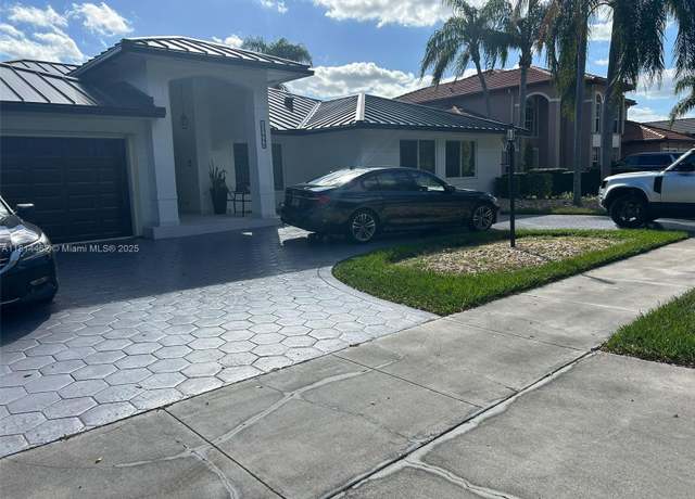 Property at 15444 SW 114th St, Miami, FL 33196, 4 beds, 3 baths