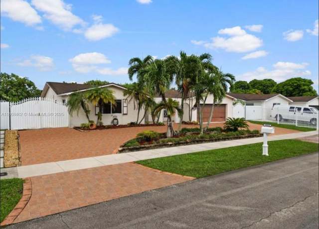 Property at 10820 SW 171st St, Miami, FL 33157, 3 beds, 2 baths