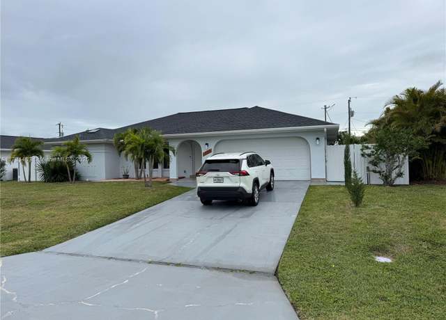 Property at 1520 SE 20th Ct, Cape Coral, FL 33990, 3 beds, 2 baths
