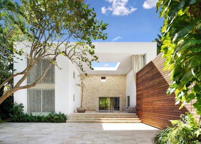 Property at 1500 W 23rd St, Miami Beach, FL 33140, 6 beds, 6.5 baths