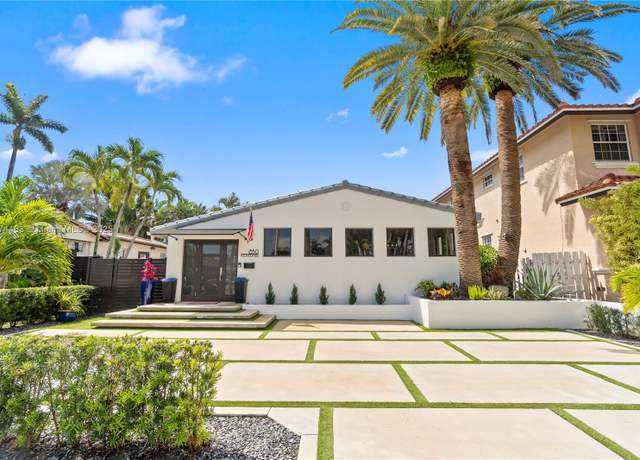 Property at 850 Hollywood Blvd, Hollywood, FL 33019, 4 beds, 3 baths