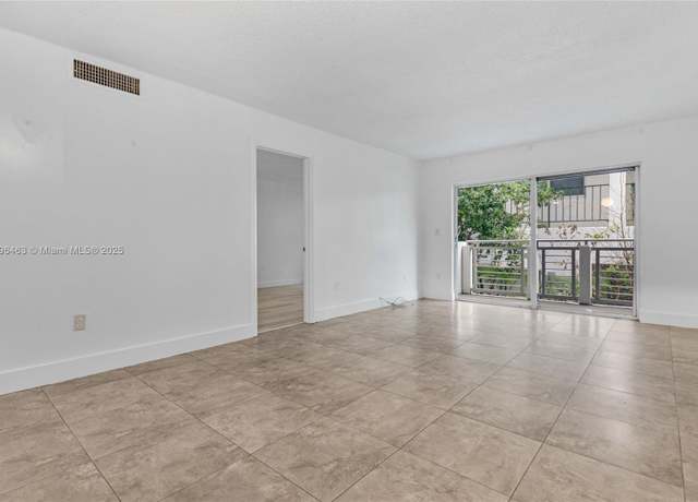Property at 716 Michigan Ave #204, Miami Beach, FL 33139, 1 bed, 1 bath