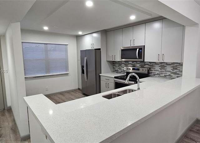 Property at 100 SW 130th Ter Unit 309C, Pembroke Pines, FL 33027, 2 beds, 2 baths