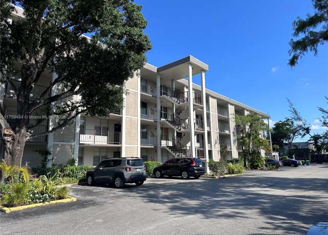 Property at 4850 NW 29th Ct #130, Lauderdale Lakes, FL 33313, 2 beds, 2 baths