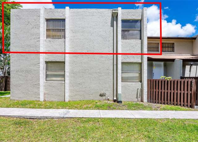 Property at 10010 NW 9th St Cir #203, Miami, FL 33172, 3 beds, 2 baths