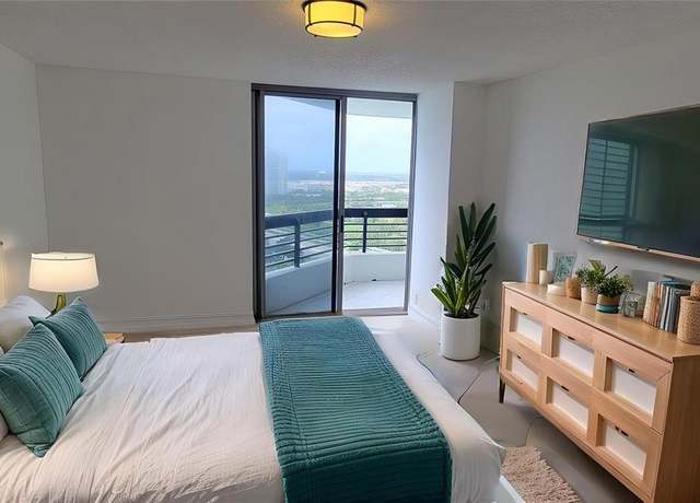 Property at 3500 Mystic Pointe Dr #2302, Aventura, FL 33180, 2 beds, 2 baths