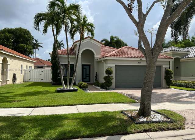 Property at 800 SW Tanglewood Cir, Weston, FL 33327, 3 beds, 2 baths