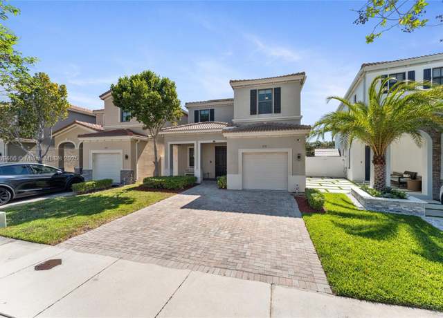 Property at 870 NE 191st St, Miami, FL 33179, 3 beds, 2.5 baths