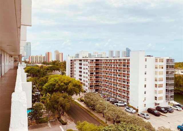 Property at 3545 NE 166th St #805, North Miami Beach, FL 33160, 1 bed, 1 bath