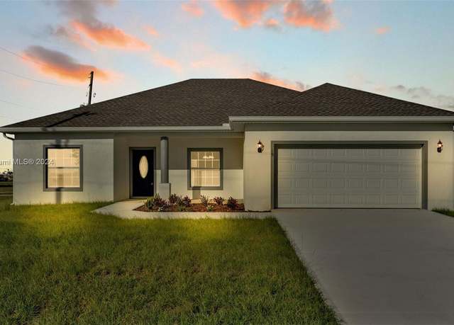Property at 19 N Irvington Rd, Avon Park, FL 33825, 3 beds, 2 baths