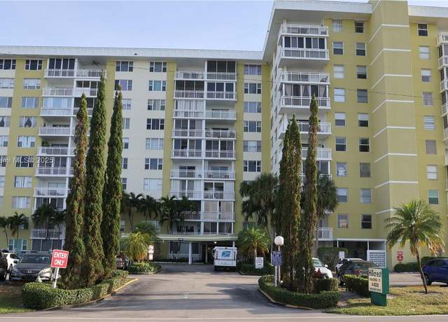 Property at 4400 Hillcrest Dr Unit 604A, Hollywood, FL 33021, 1 bed, 1.5 baths