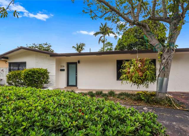 Property at 3336 W Park Rd, Hollywood, FL 33021, 4 beds, 3.5 baths