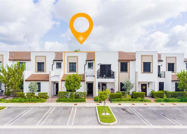 Property at 817 NE 211th St, Miami, FL 33179, 3 beds, 3 baths