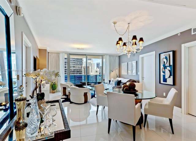 Property at 200 Biscayne Boulevard Way #3904, Miami, FL 33131, 2 beds, 2.5 baths