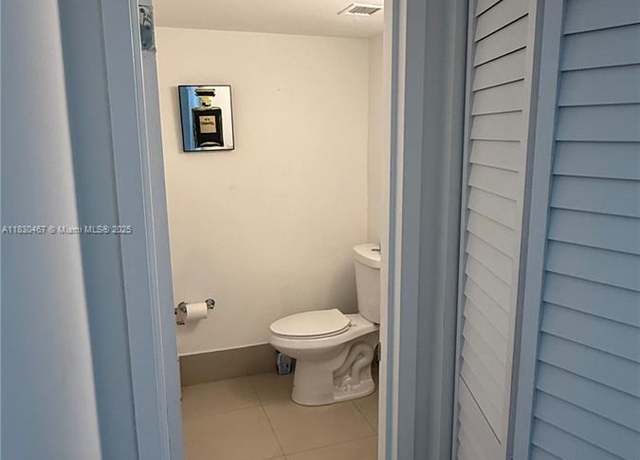 Property at 16546 NE 26th Ave Unit 4I, North Miami Beach, FL 33160, 1 bed, 1.5 baths