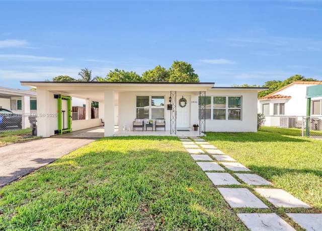 Property at 2851 Washington St, Hollywood, FL 33020, 3 beds, 2 baths