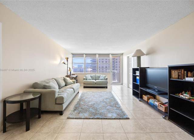 Property at 251 174th St #812, Sunny Isles Beach, FL 33160, 2 beds, 2 baths