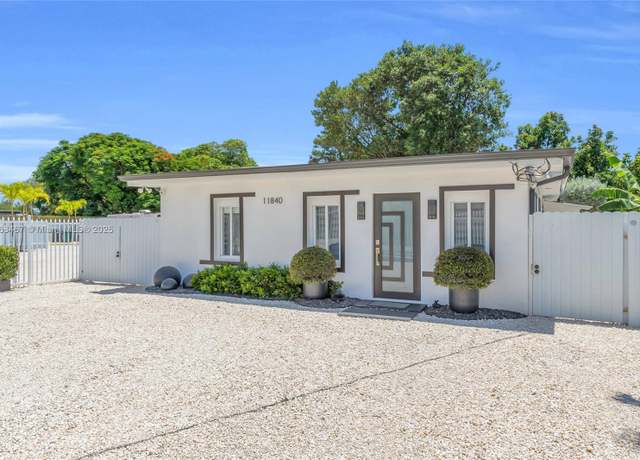 Property at 11840 SW 220th St, Miami, FL 33170, 3 beds, 3 baths