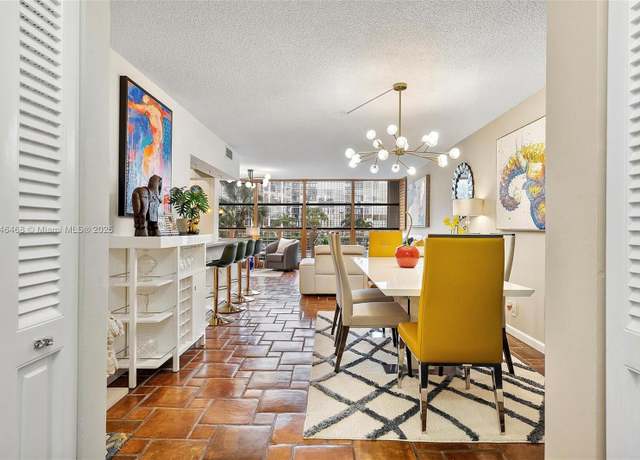 Property at 600 Parkview Dr #215, Hallandale Beach, FL 33009, 2 beds, 2 baths