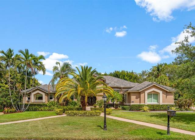 Property at 10605 Indian Trl, Cooper City, FL 33328, 4 beds, 3.5 baths