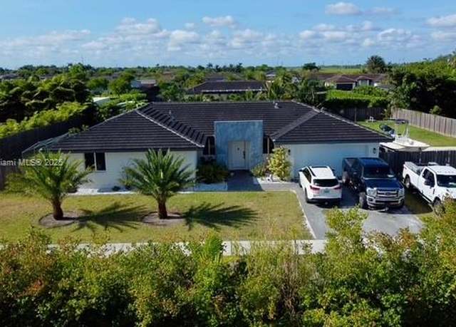 Property at 20600 SW 316th St, Homestead, FL 33030, 5 beds, 3 baths