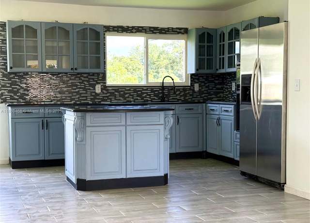 Property at 3311 SW Ensley Ct, Port St Lucie, FL 34953, 3 beds, 2 baths
