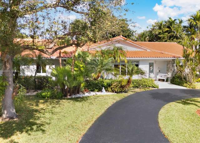 Property at 7775 SW 145th St, Palmetto Bay, FL 33158, 4 beds, 3 baths