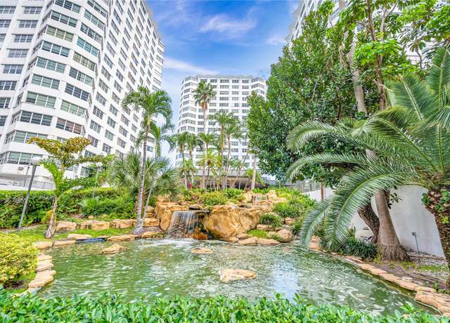 Property at 999 Brickell Bay Dr #2007, Miami, FL 33131, 2 beds, 2 baths