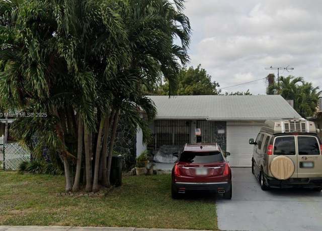 Property at 328 SE 2nd Ave, Dania Beach, FL 33004, 2 beds, 2 baths
