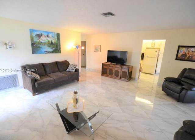 Property at 2886 E Fernley Dr #58, West Palm Beach, FL 33415, 2 beds, 2 baths