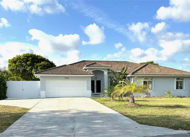 Property at 15433 SW 278th St, Homestead, FL 33032, 4 beds, 4 baths