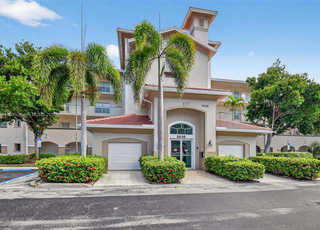 Property at 5938 Crystal Shores Dr #103, Boynton Beach, FL 33437, 3 beds, 2.5 baths