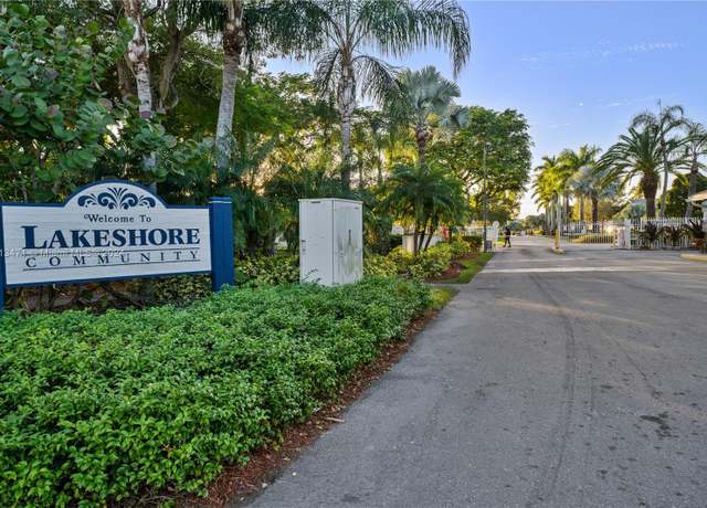 Property at 1042 Adams Ave Unit 1042A, Homestead, FL 33034, 2 beds, 2 baths