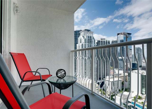 Property at 1200 Brickell Bay Dr #3916, Miami, FL 33131, 1 bath