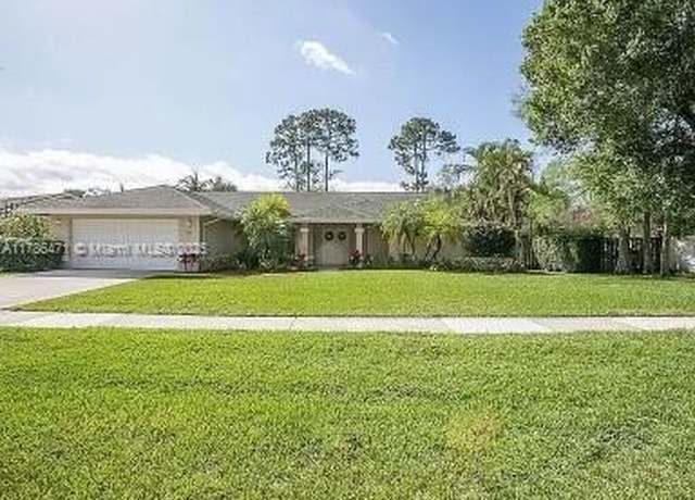 Property at 710 Daffodil Dr, Wellington, FL 33414, 3 beds, 2 baths