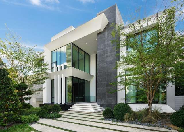 Property at 18530 N Bay Rd, Sunny Isles Beach, FL 33160, 6 beds, 8.5 baths