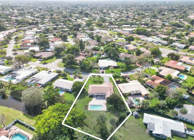 Property at 1368 NW 86th Way, Coral Springs, FL 33071, 4 beds, 2 baths