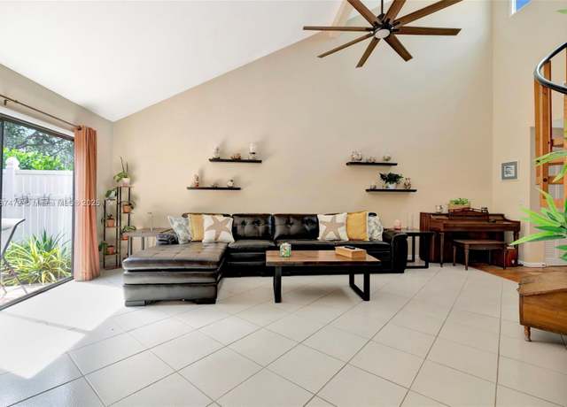 Property at 17068 Traverse Cir, Jupiter, FL 33477, 2 beds, 2.5 baths