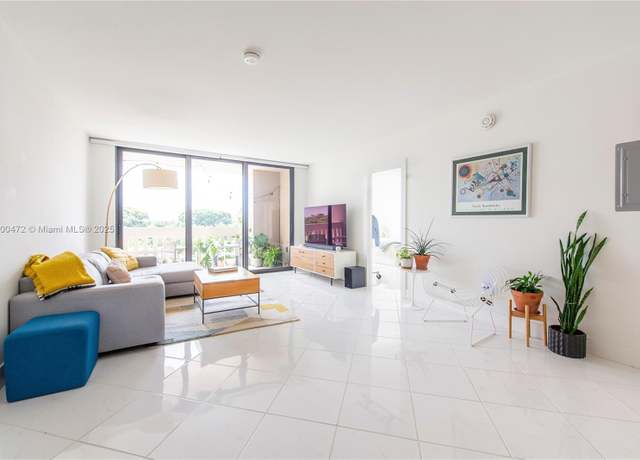 Property at 90 Edgewater Dr #715, Coral Gables, FL 33133, 2 beds, 2 baths