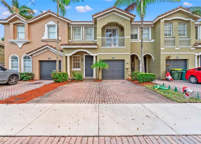 Property at 2478 SE 14th Ct, Homestead, FL 33035, 3 beds, 3 baths