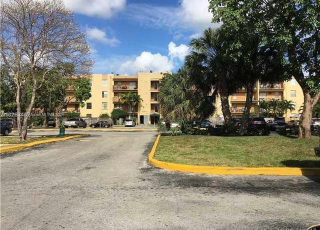 Property at 5755 W 20 Ave #206, Hialeah, FL 33012, 2 beds, 2 baths