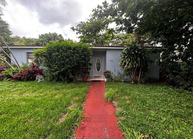 Property at 711 NE 170th St, North Miami Beach, FL 33162, 4 beds, 3 baths