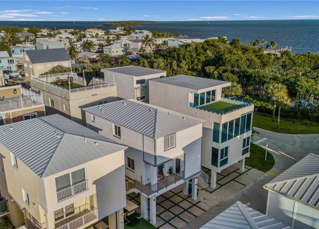 Property at 94825 Overseas Hwy #254, Key Largo, FL 33037, 3 beds, 3 baths