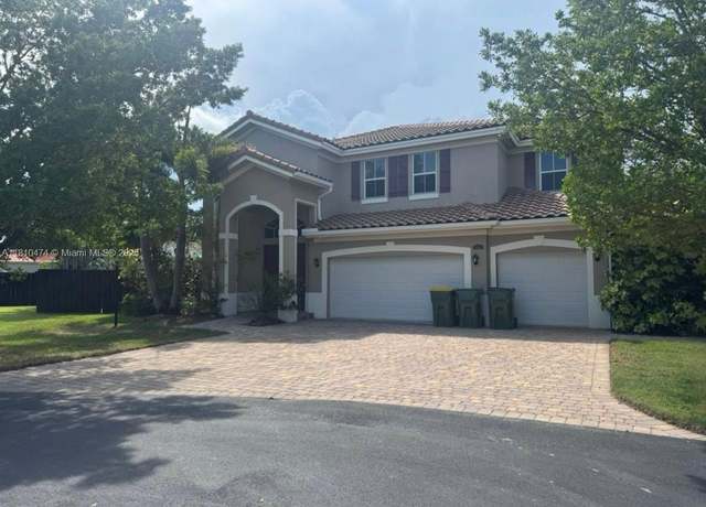Property at 2230 NW 17th Ave, Homestead, FL 33030, 5 beds, 4.5 baths